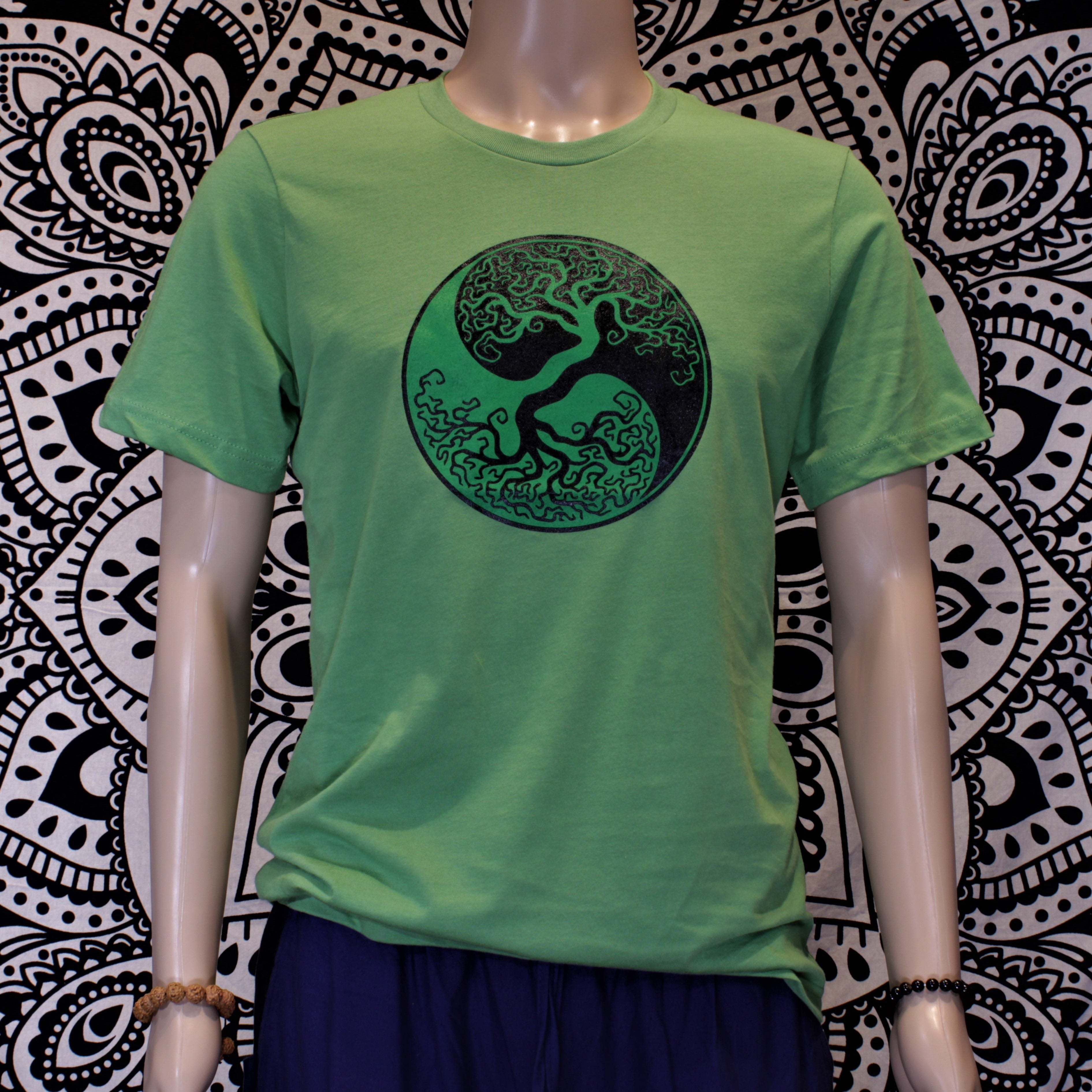 Tree of Life Circle Graphic Short Sleeve T-shirt