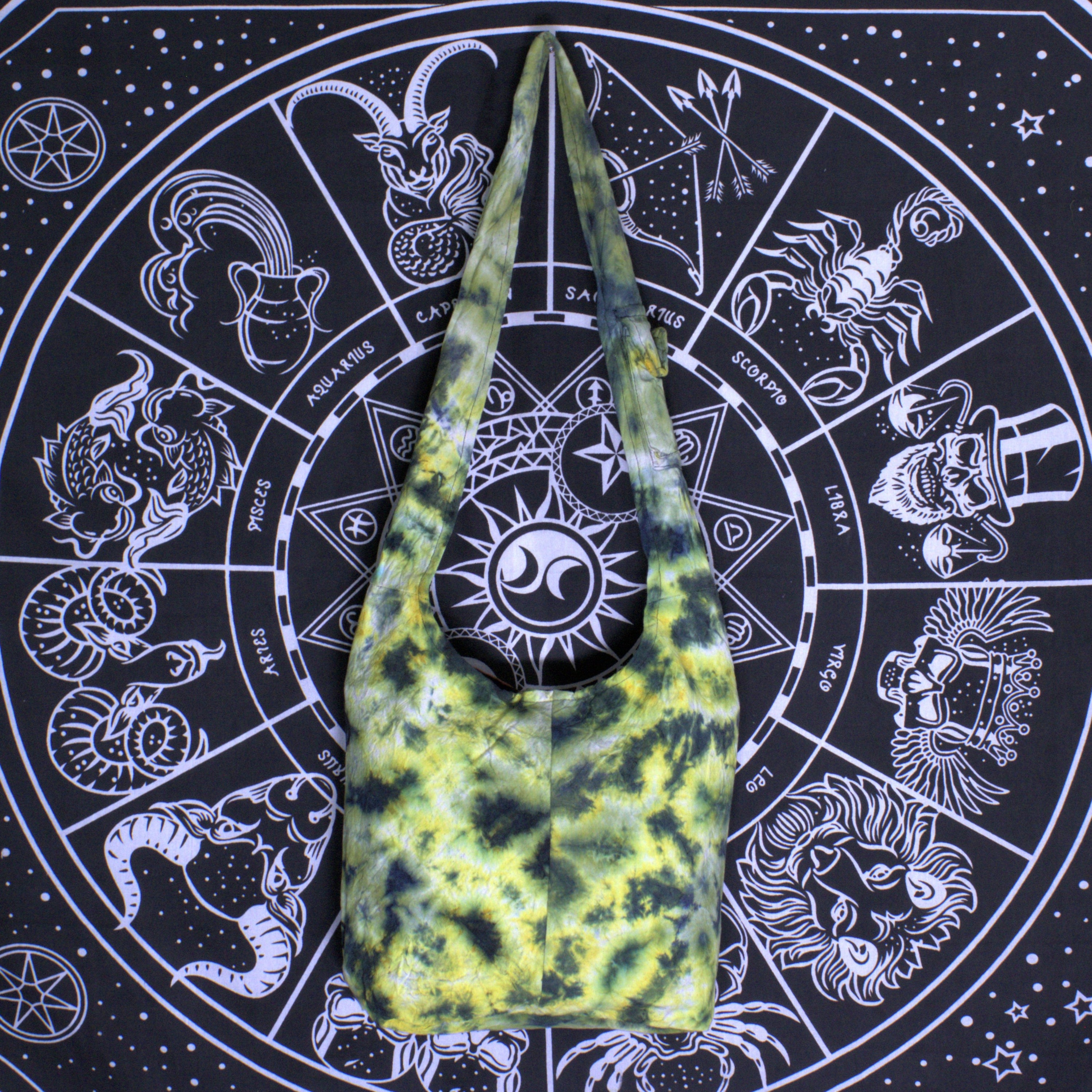 Hobo Shoulder Tie-Dye Bag | Yellow Spiral